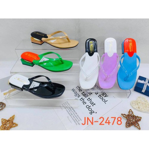 4 pieces of slippers